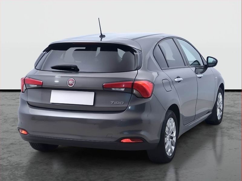 Fiat Tipo (2017) 1.4 16V, Serv.kniha, Navi - fotka 5 z 14