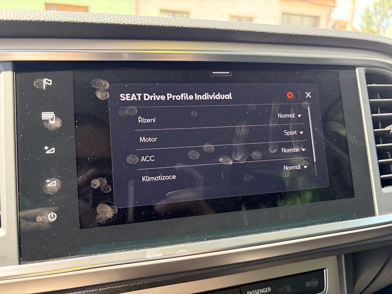 Seat Ateca 1.5TSI XPERIENCE DSG LED - fotka 43 z 52