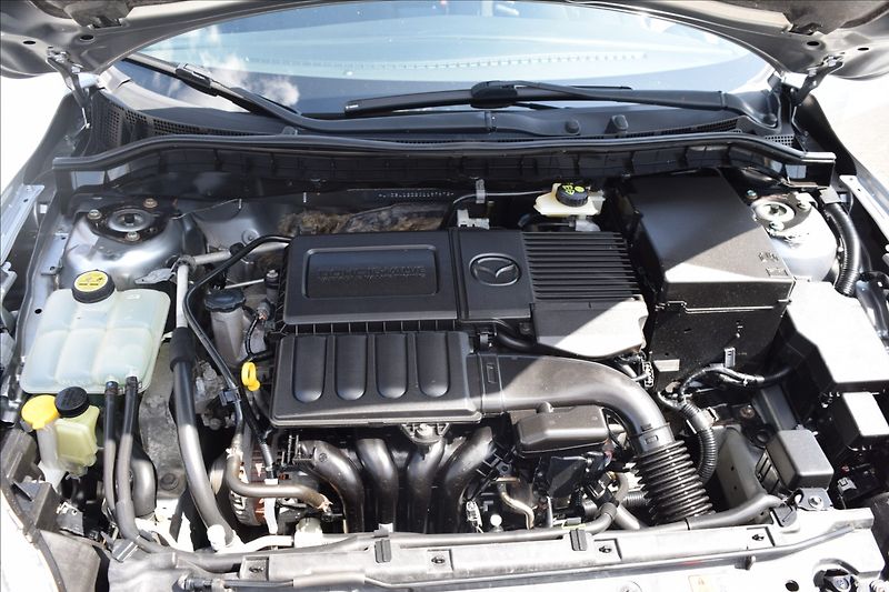 Mazda 3 1,6 i 77KW NOVÁ STK TOP STAV! - fotka 48 z 48
