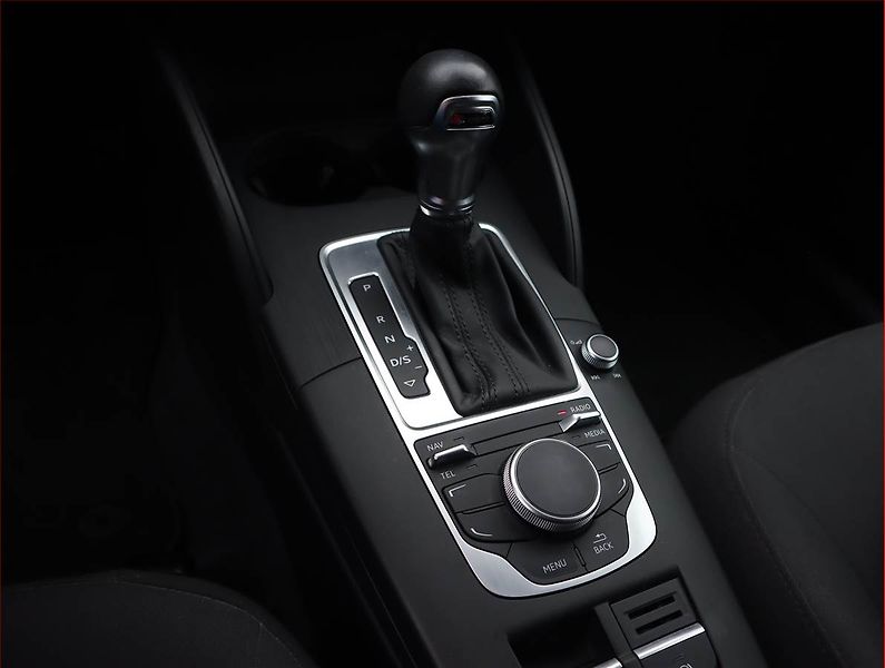 Audi A3 (2016) 1.4 TFSI, Automat, Bi-Xenony - fotka 13 z 19