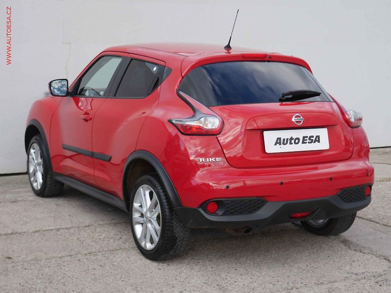 Nissan Juke (2016) 1.2DIG-T, ČR - fotka 4 z 14