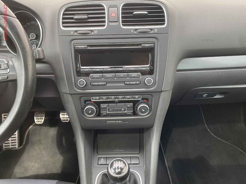 Volkswagen Golf (2011) 1.2 TSi, Style, +ALU - fotka 12 z 15
