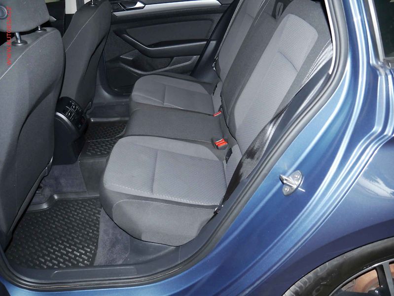 Volkswagen Passat (2016) 1.6TDi, LED, TZ, park.čidla - fotka 10 z 21
