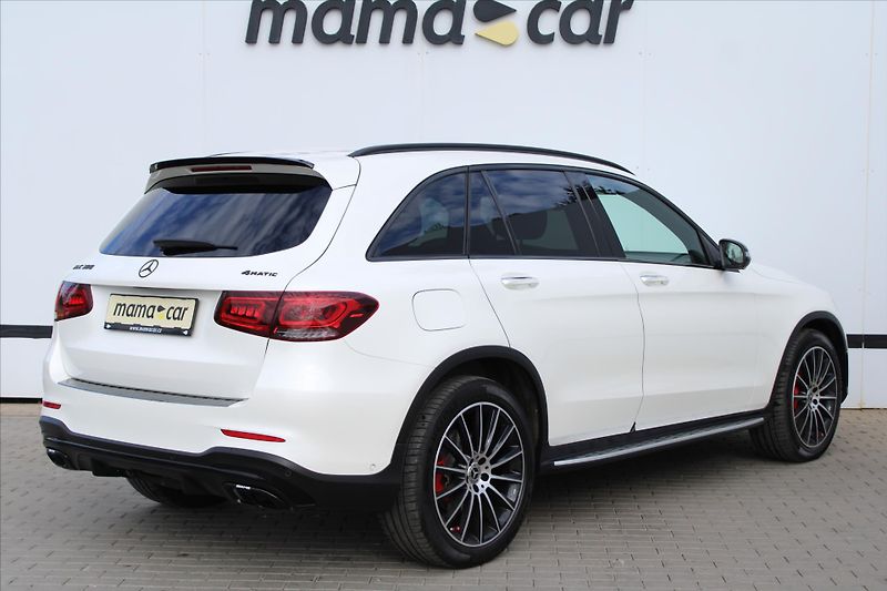 Mercedes-Benz GLC 300 4MATIC 190kW AMG ČR - fotka 7 z 29