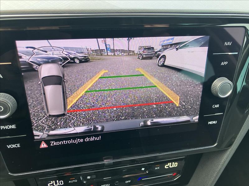 Volkswagen Passat 2,0 TAŽNÉ, KEYLESS, EL.KUFR - fotka 23 z 36