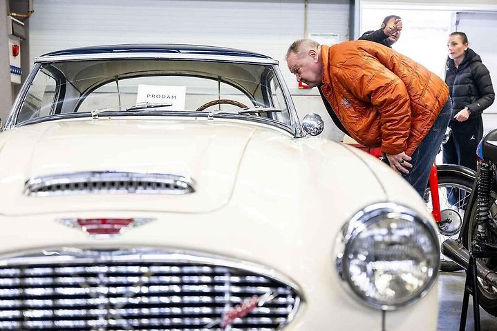 Retro Garáž trhala rekordy: veterány se vydražily za 18 milionů.