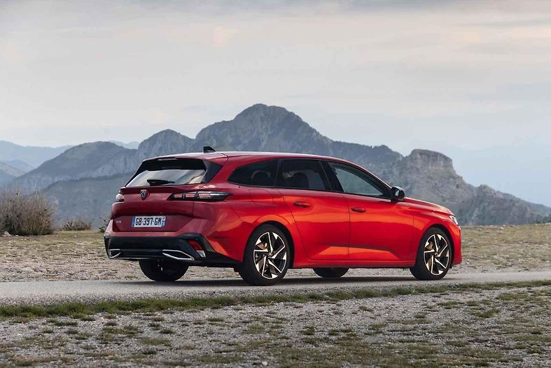 Peugeot 308 SW pro rok 2022