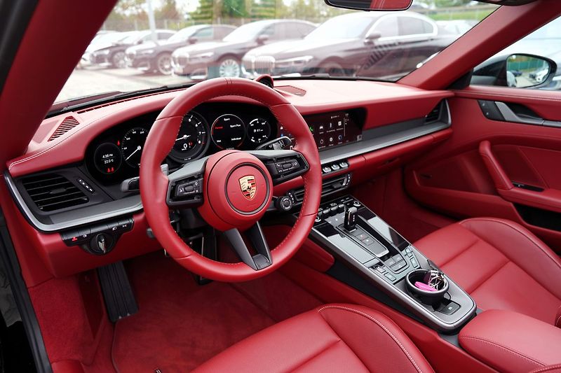Porsche 911 Carrera 4/PDK/Sport chrono/21 - fotka 33 z 48