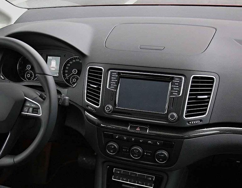 Seat Alhambra.