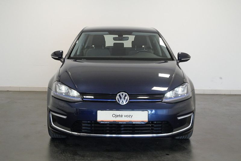 Volkswagen e-Golf - fotka 4 z 23