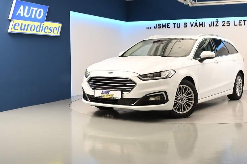 Ford Mondeo (2022) 2.0 140 KW LED SONY TITANIUM 8 - fotka 2 z 33