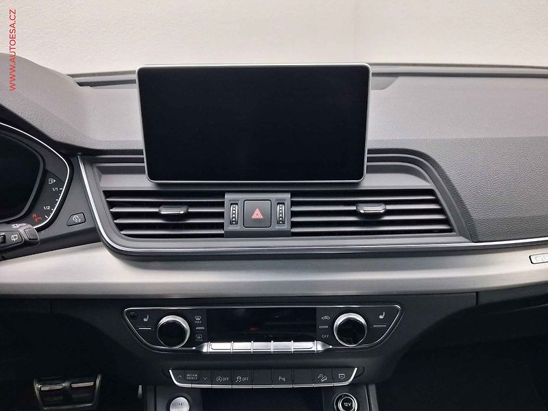 Audi Q5 (2018) 2.0 TFSi quattro, S-line, AT - fotka 12 z 21