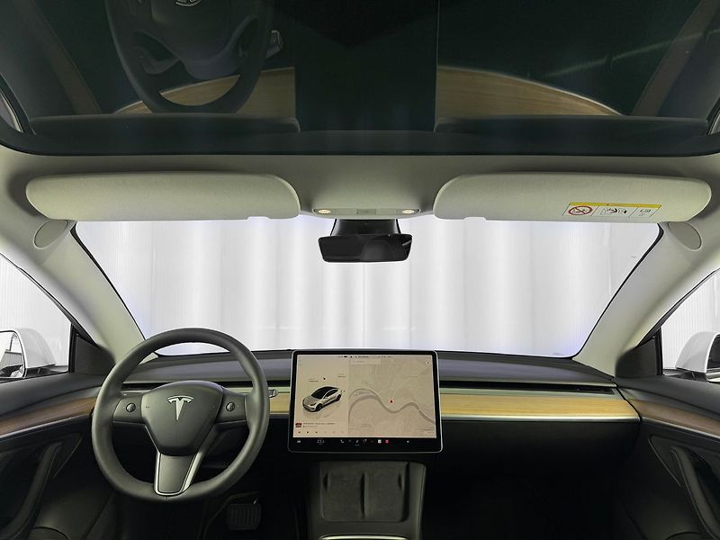 Tesla Model 3 LONG RANGE, DUAL MOTOR, 366 KW - fotka 28 z 33