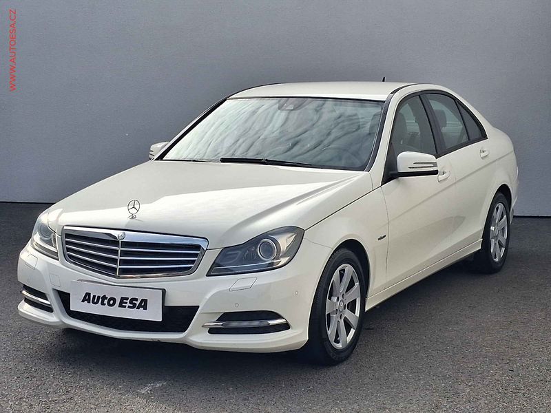 Mercedes-Benz Třídy C (2012) 2.2 CDi C 250 CDi 4Matic, 1 - fotka 3 z 17