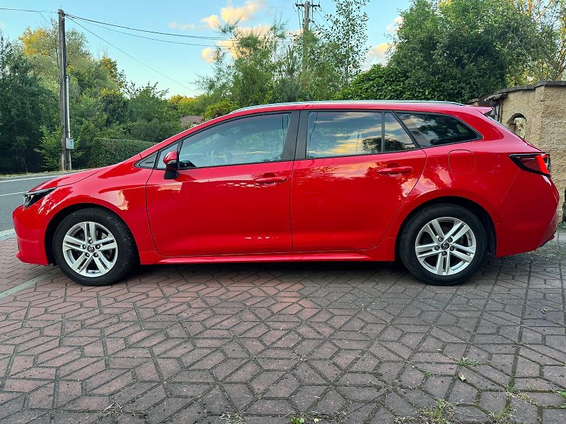 Toyota Corolla 1.8E-Cvt Comf Sport 1.MAJ.DPH - fotka 28 z 28