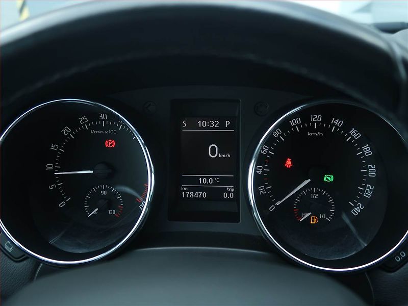 Škoda Yeti (2016) 2.0 TDI, 4X4, Automat, Navi - fotka 11 z 21