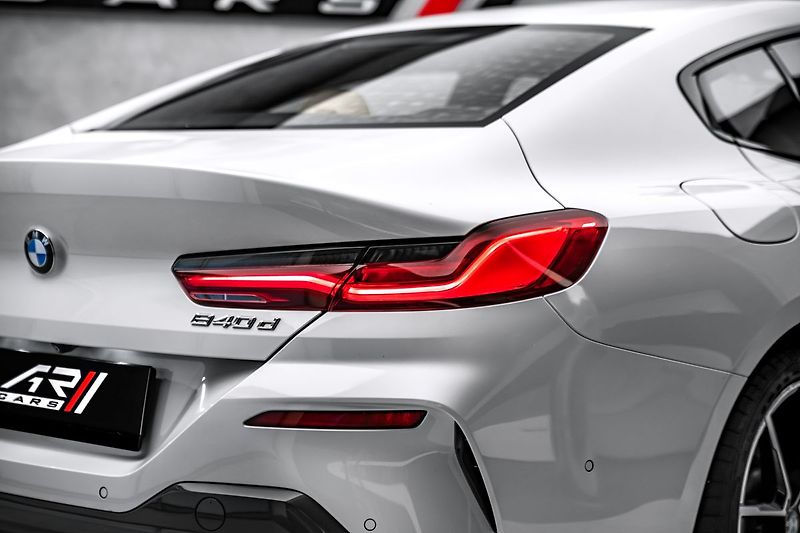 BMW Řada 8 840d x Drive M sport - fotka 10 z 23