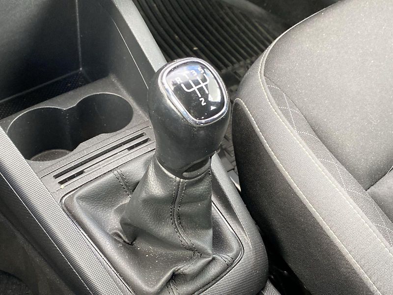Škoda Fabia (2022) Combi 1.0 TSI Ambition Top - fotka 13 z 31