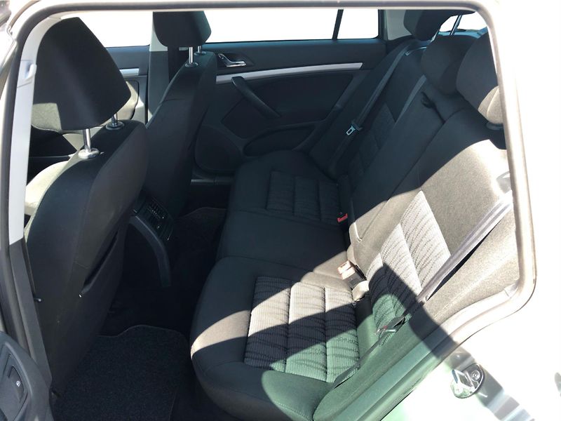 Škoda Octavia Combi 1.4 TSI - fotka 12 z 30