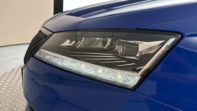 Škoda Fabia 1.0 TSI Black Combi - fotka 18 z 24