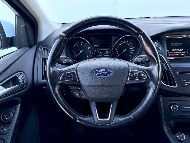 Ford Focus (2015) Combi 1.5 EcoBoost  / 110 kW / - fotka 6 z 22