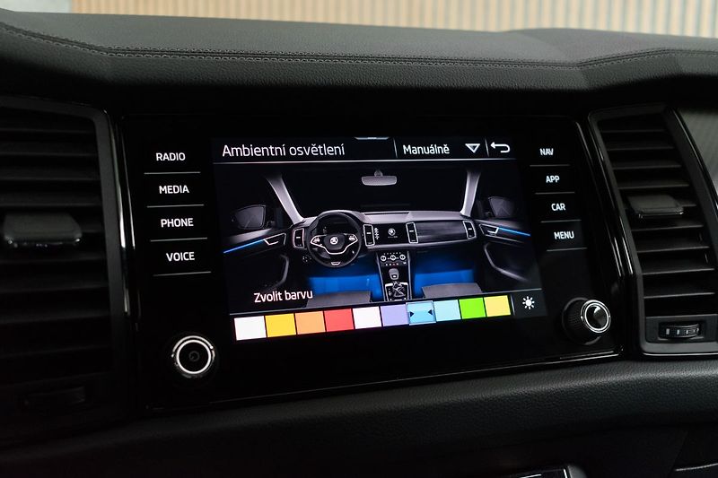 Škoda Kodiaq 2.0 TDI 4x4*SPORTLINE*TAŽNÉ*ČR - fotka 36 z 48