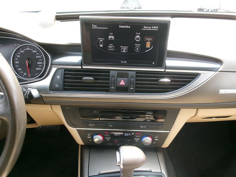 Audi A6 Avant (2013) 3,0TDI QUATTRO S-LINE LED - fotka 28 z 31