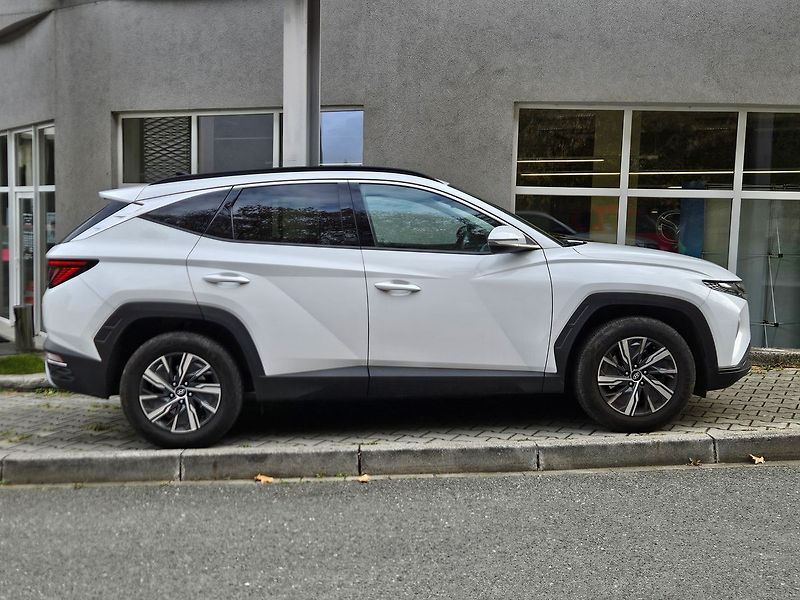 Hyundai Tucson 1,6 T-GDi, Smart, 1.majitel - fotka 6 z 17