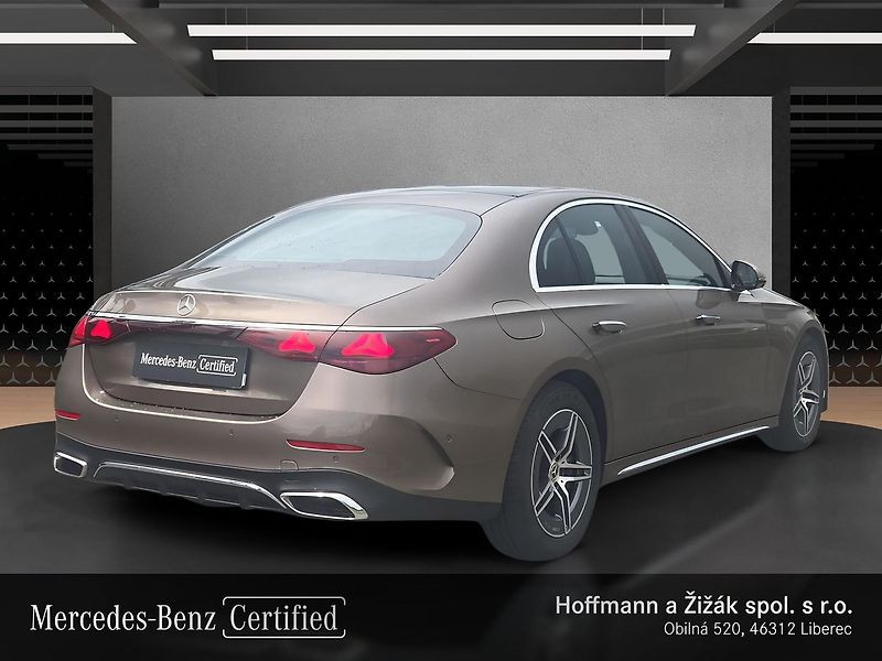 Mercedes-Benz Třídy E 450 d AMG 4MATIC - fotka 5 z 27