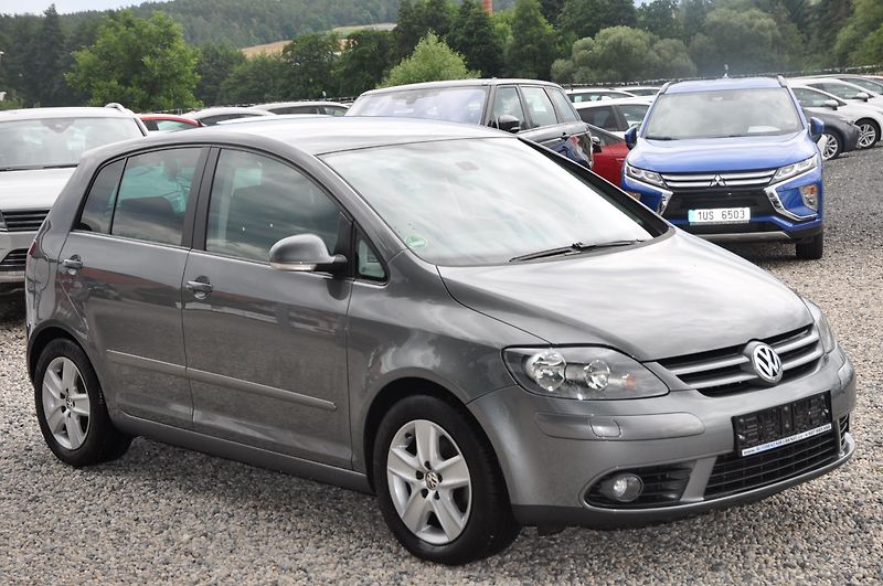 Volkswagen Golf Plus 1.6FSi 85kW SPORT - fotka 2 z 15