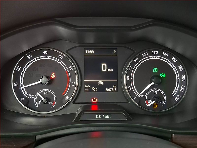 Škoda Kamiq (2023) Scoutline 1.5 TSI - fotka 11 z 22