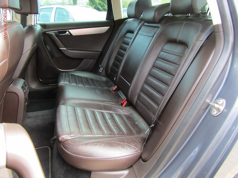 Volkswagen Passat (2011) 1.4TSi, DSG, park.čidla - fotka 10 z 20