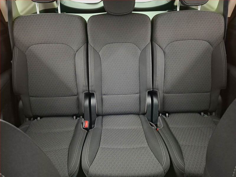 Kia Carens (2017) 1.6 GDI, Serv.kniha, Navi - fotka 10 z 19