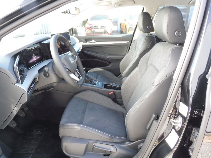 Volkswagen Golf Variant (2026) People 1,5 TSI 85kW - fotka 7 z 26