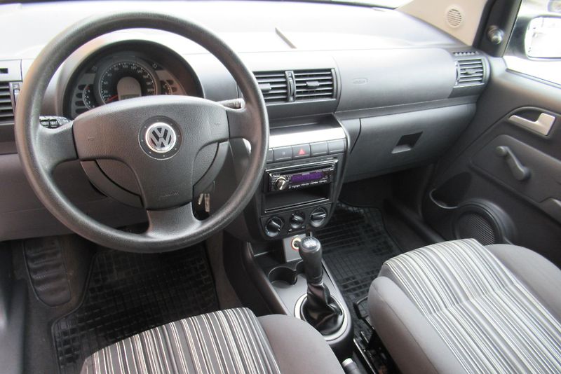 Volkswagen Fox 1.2 KLIMA - fotka 9 z 15