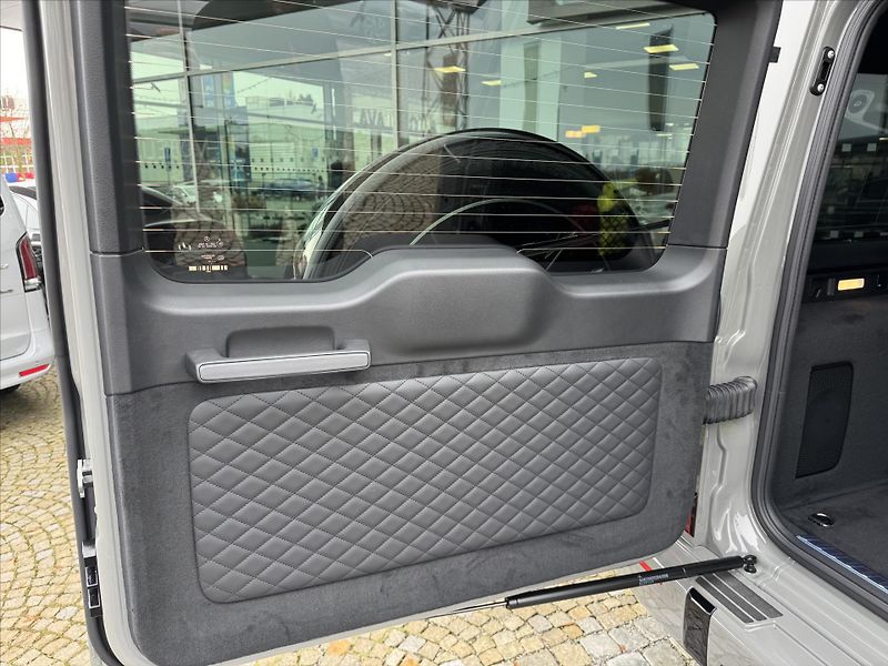 Mercedes-Benz Třídy G AMG G63*TV*Carbon*A22 - fotka 36 z 44