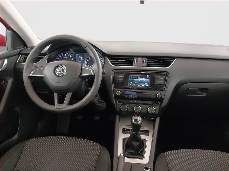 Škoda Octavia (2016) 2.0 TDI, Tempomat - fotka 8 z 17