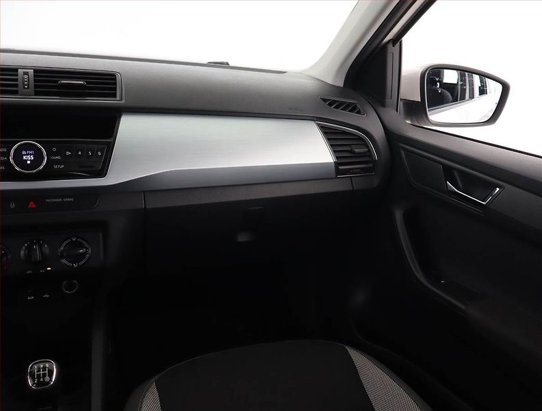 Škoda Fabia (2015) 1.0 - fotka 8 z 17