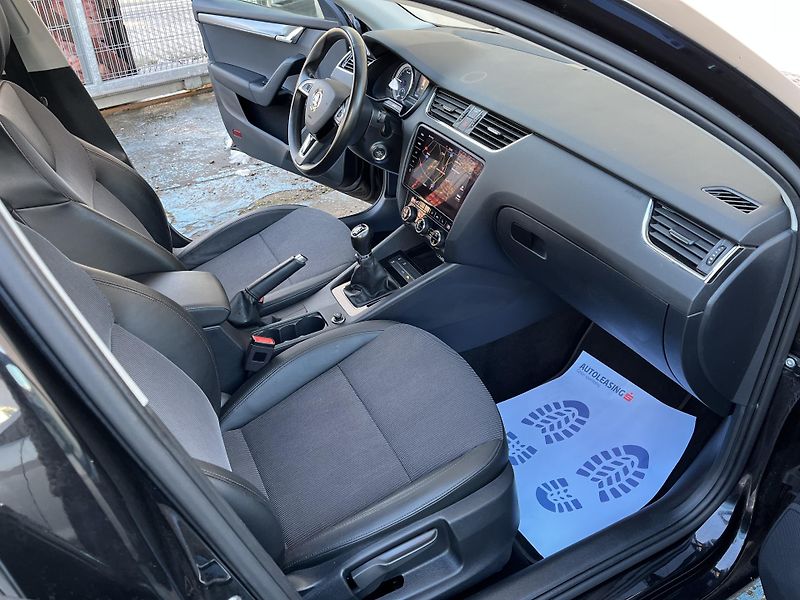 Škoda Octavia (2020) 2.0TDI STYLE NAVI KAMERA VÝHŘE - fotka 12 z 35