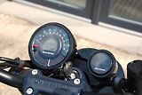 Royal Enfield Shotgun 650 (2026) WHITE - náhled 19
