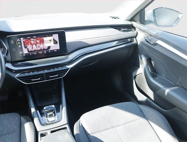 Škoda Octavia (2022) Style 2.0 TDI, Automat, ČR - fotka 8 z 24