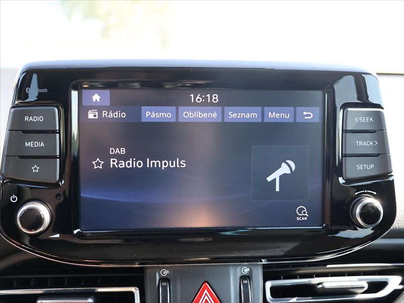 Hyundai i30 1,0 T-GDI 88kW Smart 1.Maj DPH - fotka 19 z 30