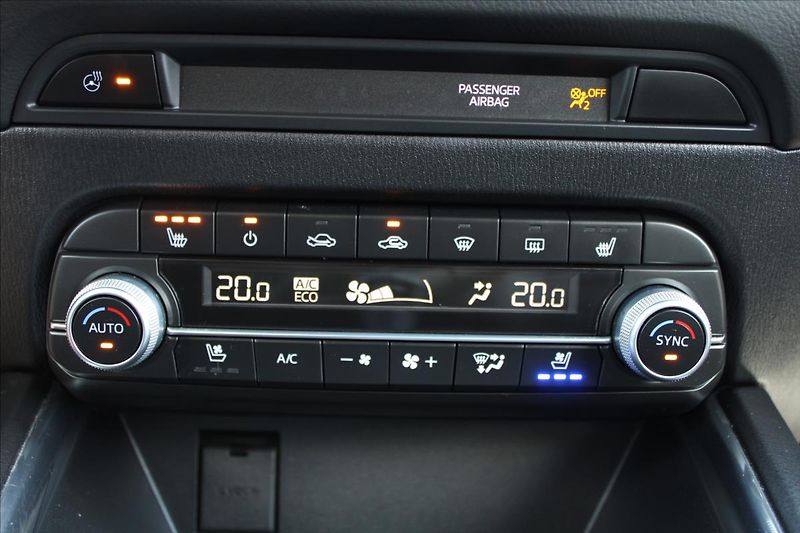 Mazda CX-5 2,5 i  A/T,4x4,REVOLUTION TOP - fotka 18 z 43