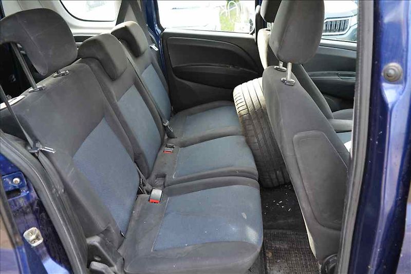 Opel Combo (2013) 1,6 TDI - fotka 33 z 35