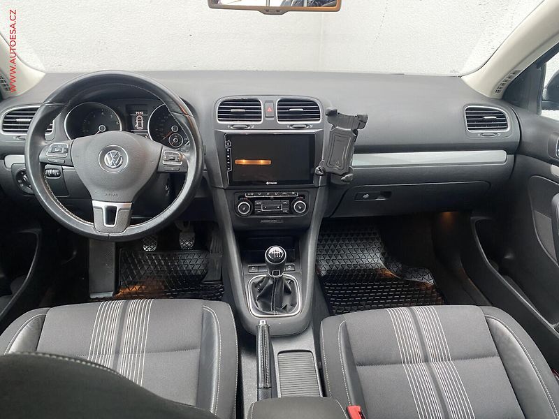 Volkswagen Golf (2012) 1.2 TSi, Match, +ALU - fotka 8 z 17