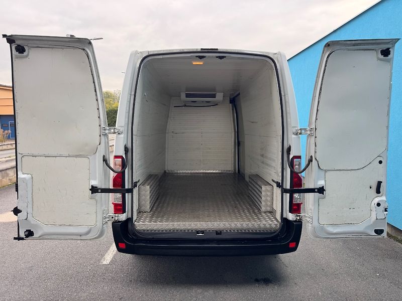 Renault Master (2016) 2.3 Maxi chlaďák 100kW - fotka 36 z 50