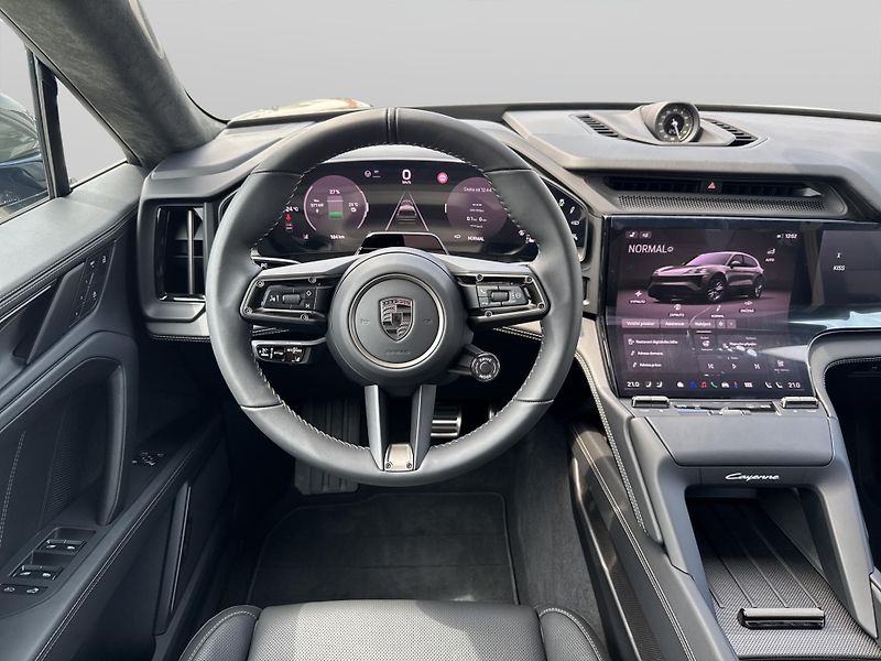 Porsche Cayenne Turbo Electric - fotka 17 z 29
