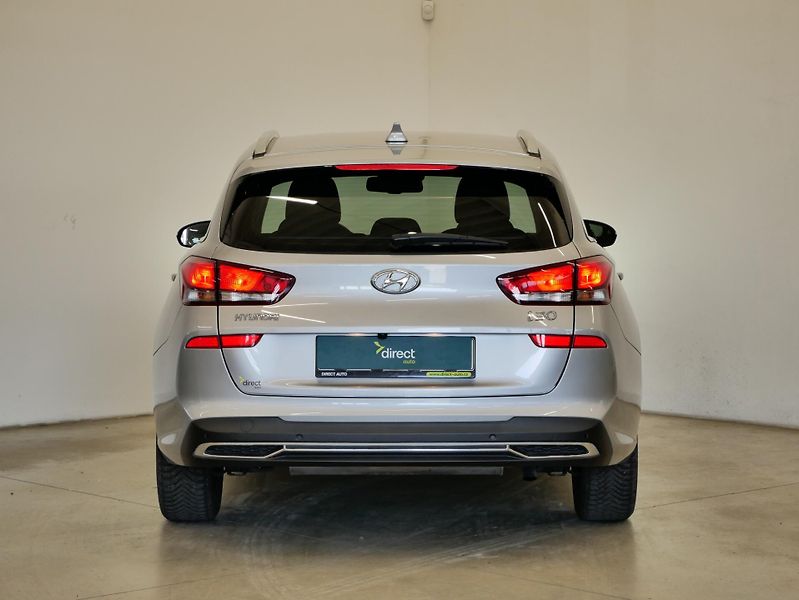 Hyundai i30 - fotka 6 z 24