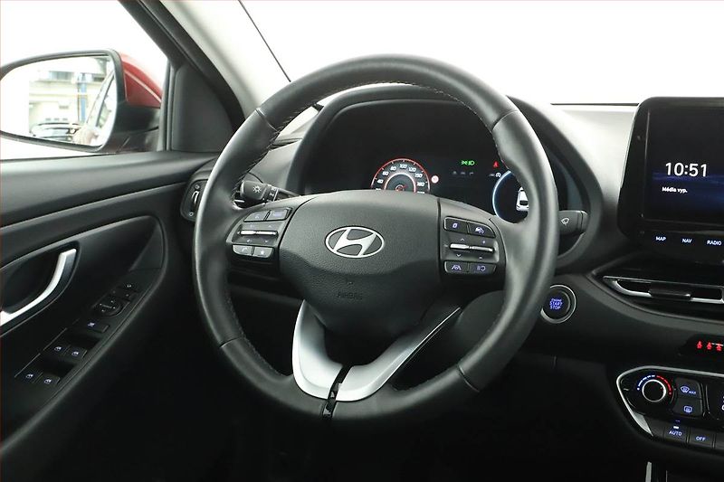 Hyundai i30 (2024) Style 1.0 T-GDI, Serv.kniha - fotka 14 z 16