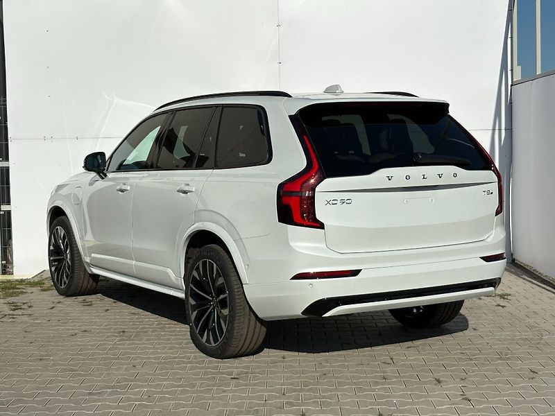 Volvo XC90 Plus Dark T8 299kW - fotka 8 z 25